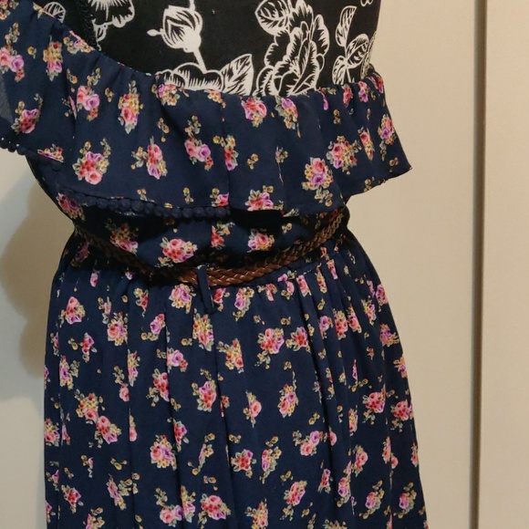 Dress - Picture 4 of 5